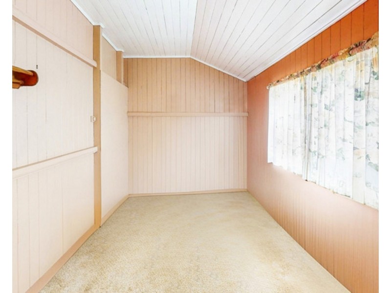 28 Vanity Street, Rockville QLD 4350