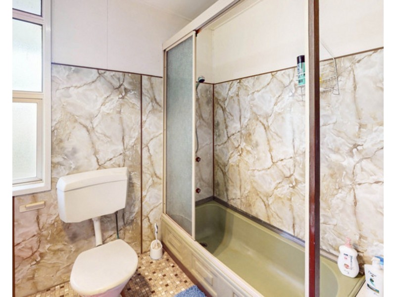 28 Vanity Street, Rockville QLD 4350