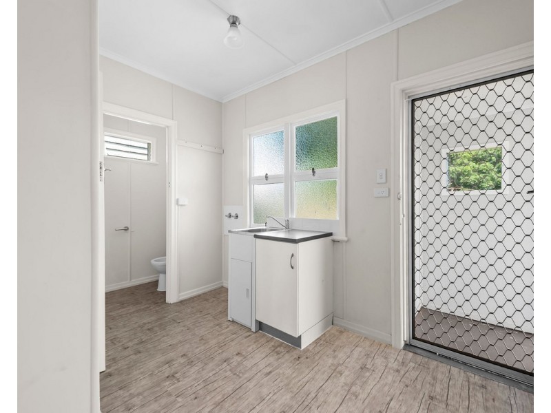377 Tor Street, Newtown QLD 4350