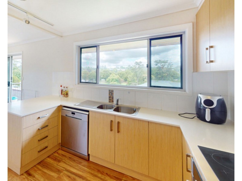 10 Catto Street, Centenary Heights QLD 4350