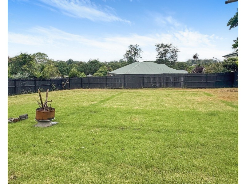 10 Catto Street, Centenary Heights QLD 4350