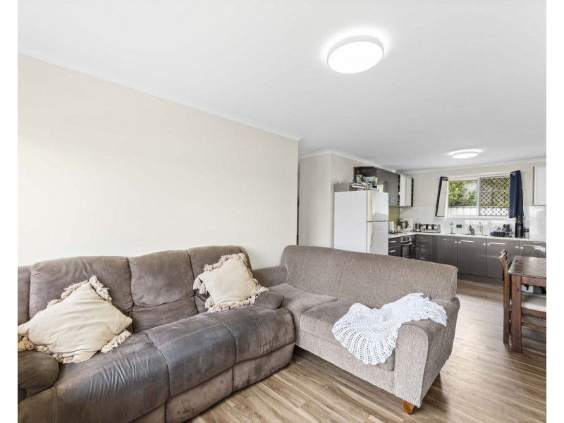 36 Esmond Street, Rockville QLD 4350