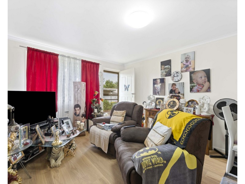 36 Esmond Street, Rockville QLD 4350