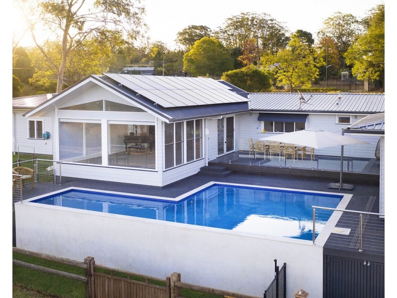 292 Rowbotham Street, Middle Ridge QLD 4350