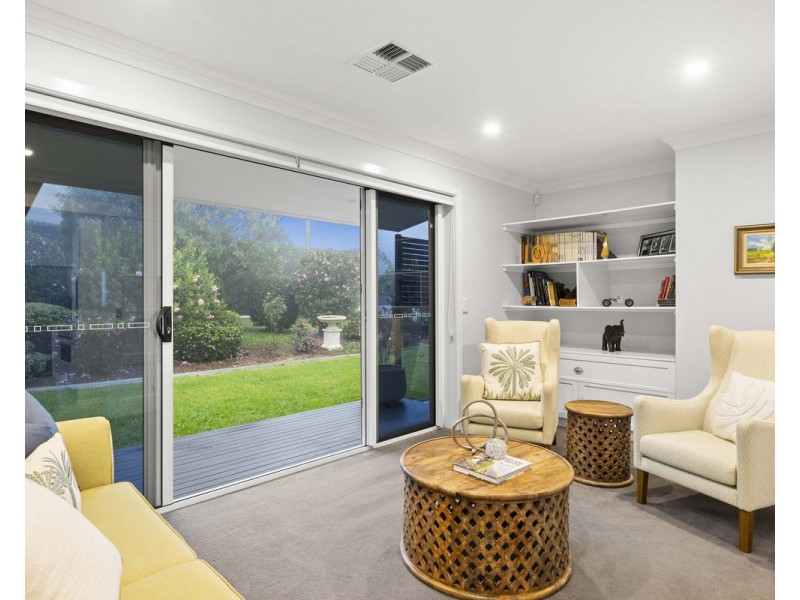 292 Rowbotham Street, Middle Ridge QLD 4350