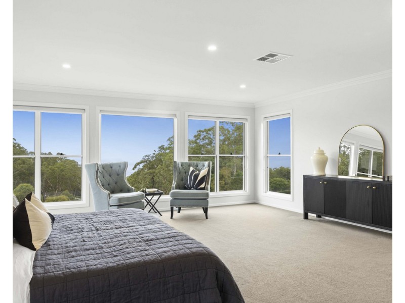 292 Rowbotham Street, Middle Ridge QLD 4350