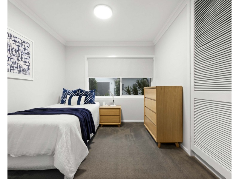 292 Rowbotham Street, Middle Ridge QLD 4350