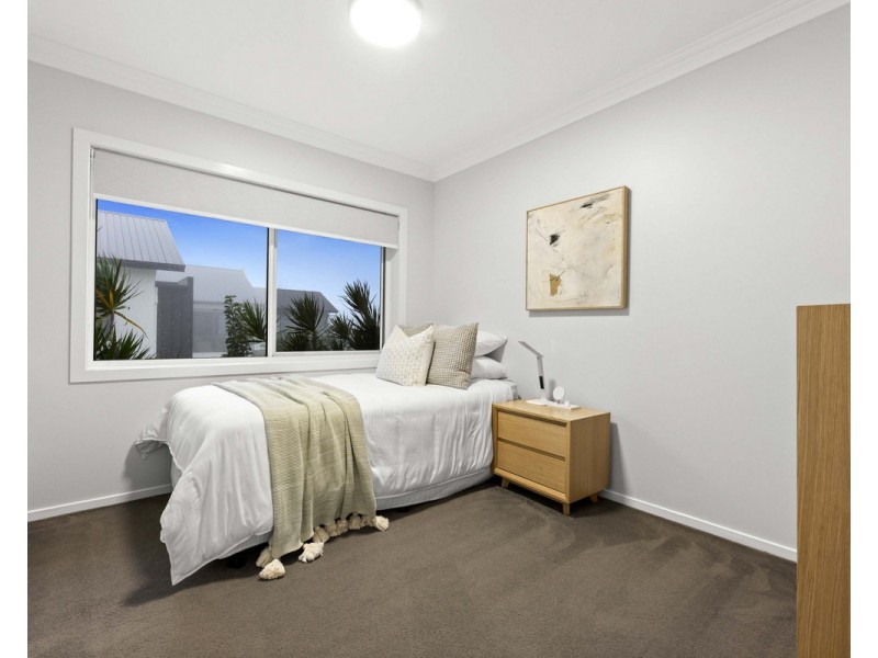 292 Rowbotham Street, Middle Ridge QLD 4350