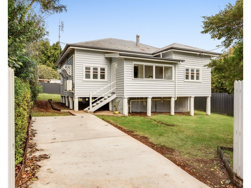 6 Perry Street, Harlaxton QLD 4350
