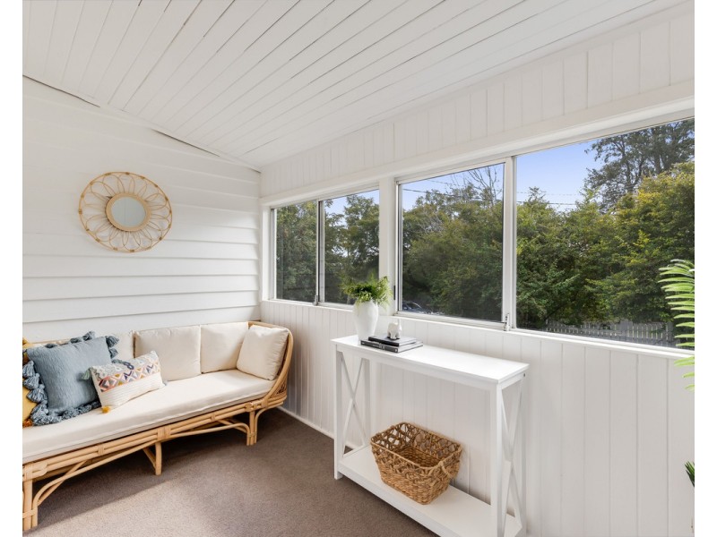 6 Perry Street, Harlaxton QLD 4350