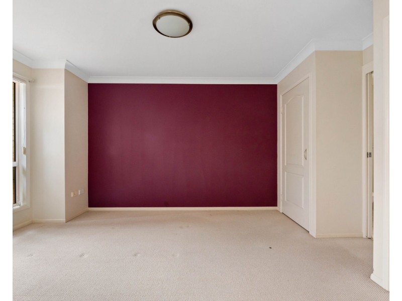 4/11 Gladstone Street, Newtown QLD 4350