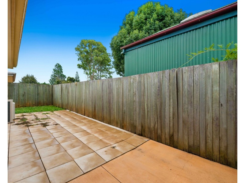 4/11 Gladstone Street, Newtown QLD 4350