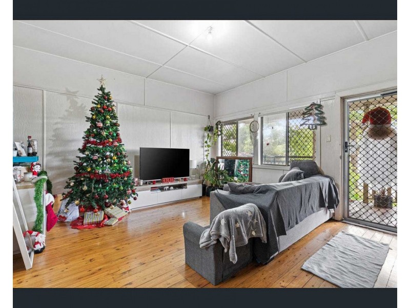 28 Christmas Street, North Toowoomba QLD 4350