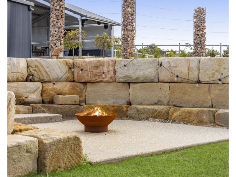 7 Drazen Place, Meringandan West QLD 4352