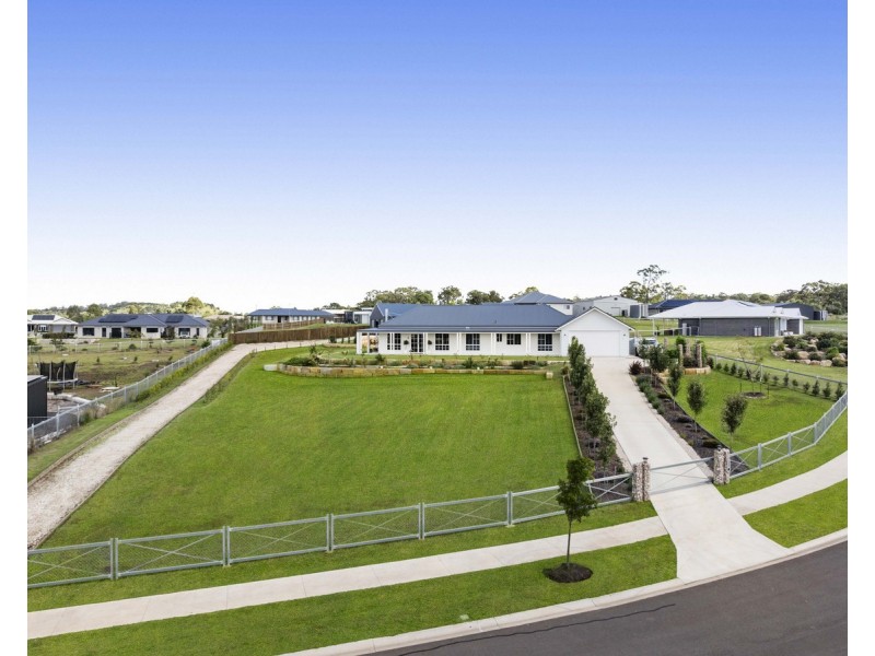 7 Drazen Place, Meringandan West QLD 4352