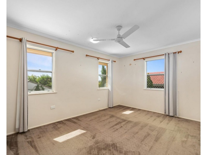 49 Knockator Crescent, Centenary Heights QLD 4350
