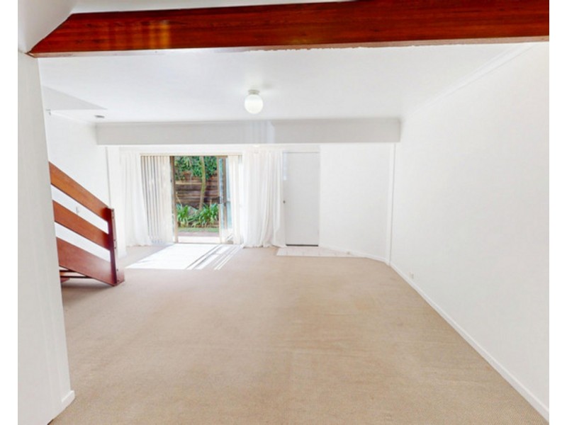 15/2 Benjamin Street, Mount Lofty QLD 4350