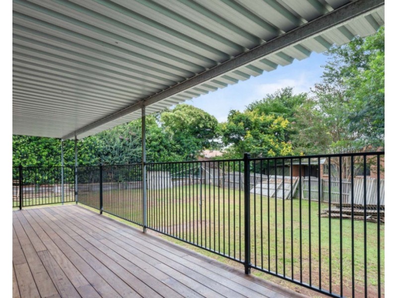 5 Muscat Court, Wilsonton Heights QLD 4350