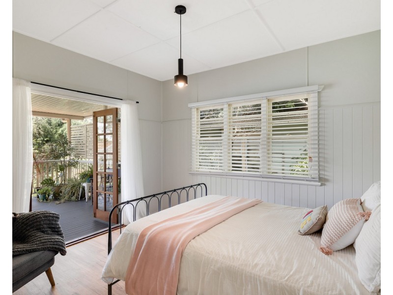 77 Stephen Street, Harristown QLD 4350