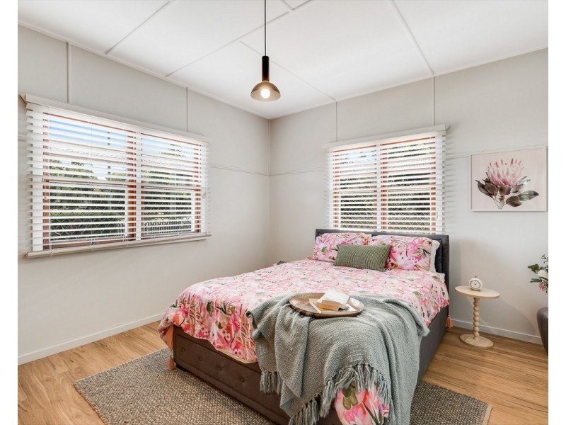 77 Stephen Street, Harristown QLD 4350