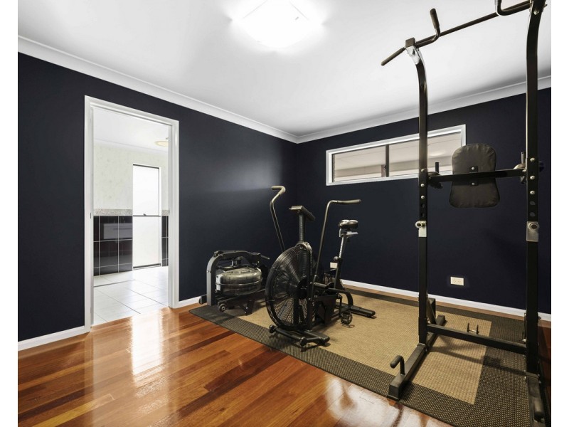 4 Susie Court, Highfields QLD 4352