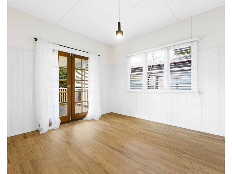 77 Stephen Street, Harristown QLD 4350