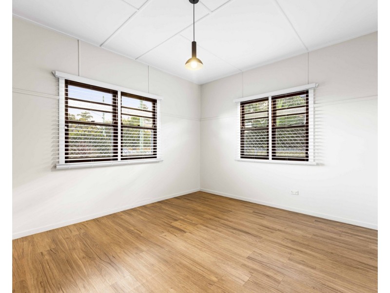 77 Stephen Street, Harristown QLD 4350