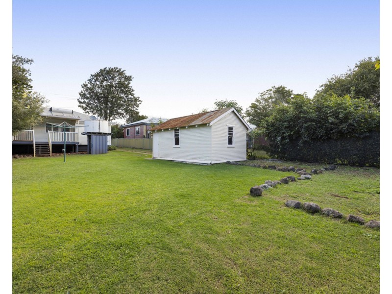 77 Stephen Street, Harristown QLD 4350