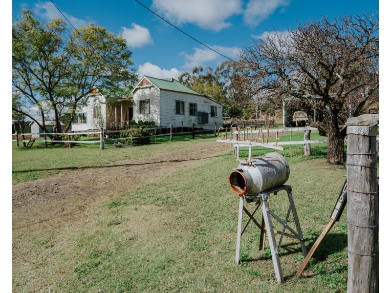 1006 North Branch Road, Goomburra QLD 4362
