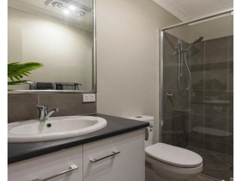 2/2b Grey Street, South Toowoomba QLD 4350