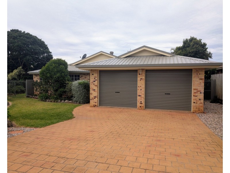 1 Zinnia Court, Middle Ridge QLD 4350