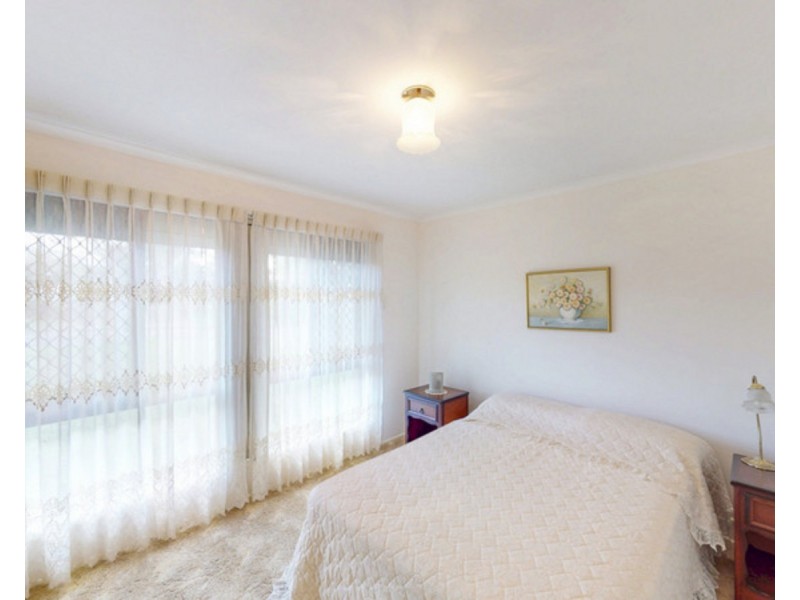 4 Whalan Court, Kearneys Spring QLD 4350