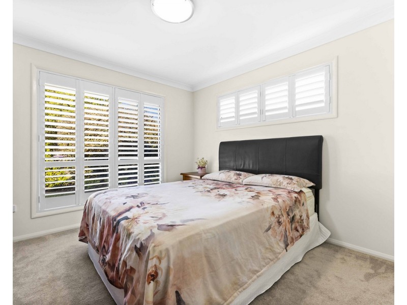 2/3 Esmond Street, Rockville QLD 4350