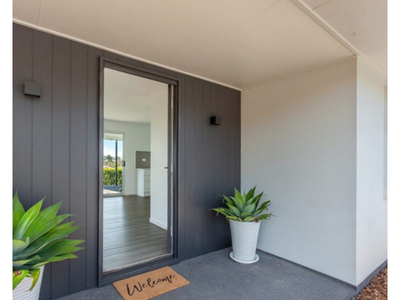 12 Port Street, Wilsonton Heights QLD 4350