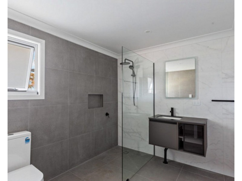 12 Port Street, Wilsonton Heights QLD 4350