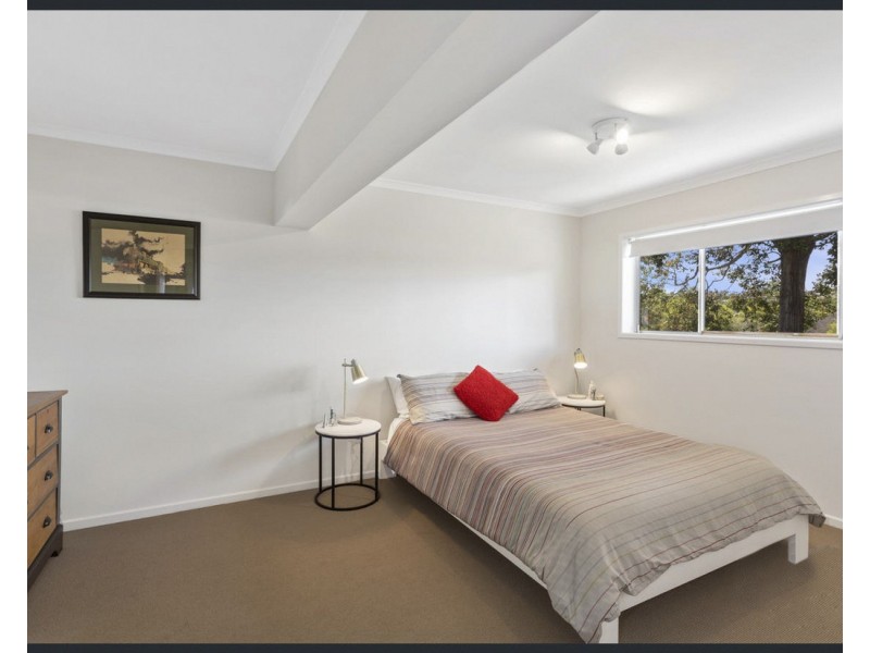 10 Catto Street, Centenary Heights QLD 4350