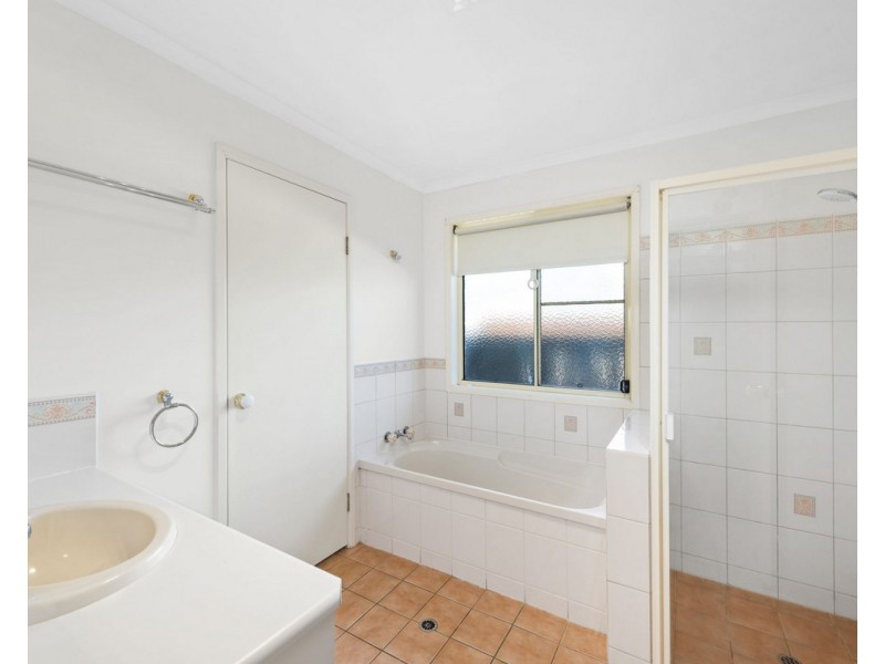 32 Gladstone Street, Wyreema QLD 4352