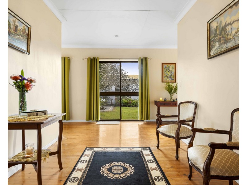 13 Granada Drive, Highfields QLD 4352