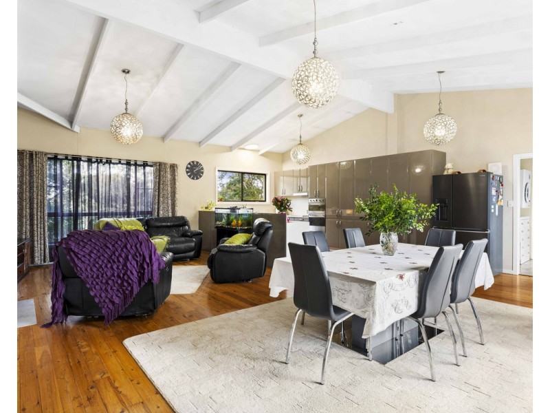 13 Granada Drive, Highfields QLD 4352