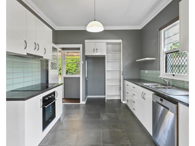 87 North Street, Harlaxton QLD 4350