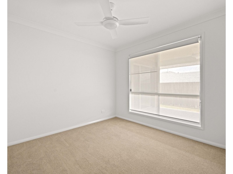 16 Wolff Street, Cotswold Hills QLD 4350