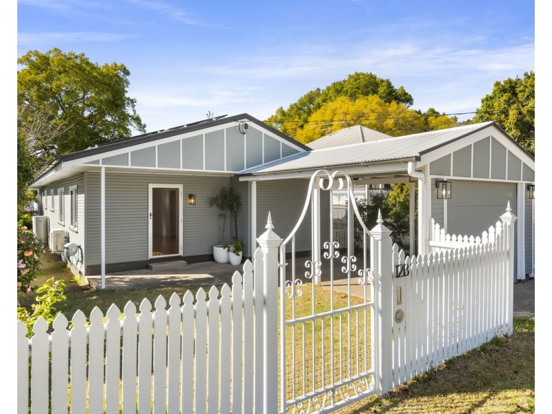 12B Dodd Street, Newtown QLD 4350