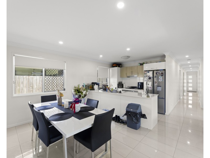 6 Orchard Lane, Glenvale QLD 4350