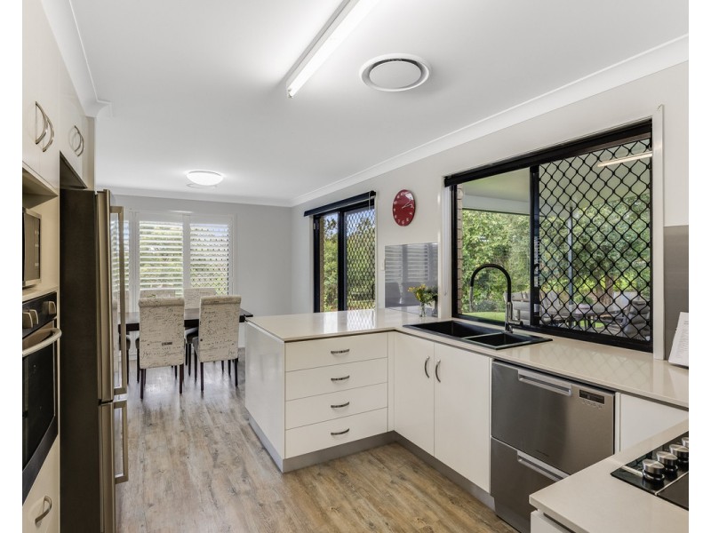 12 Delvue Crescent, Highfields QLD 4352
