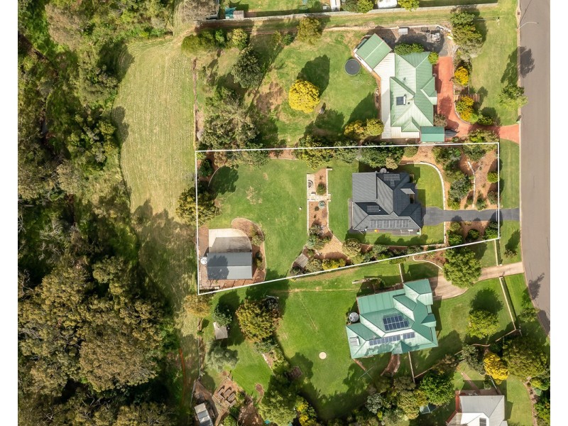 12 Delvue Crescent, Highfields QLD 4352