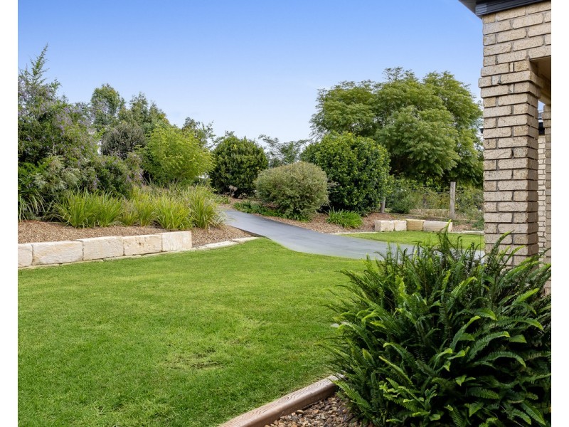 12 Delvue Crescent, Highfields QLD 4352