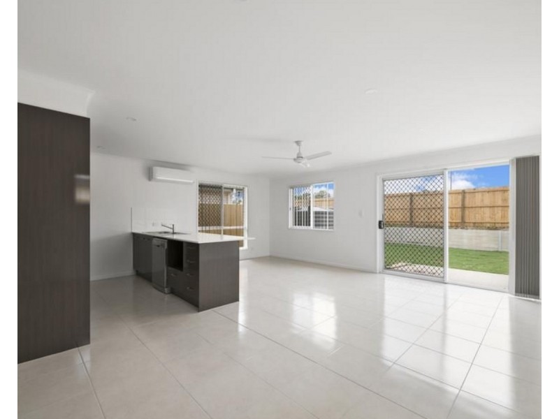 10 Gains Place, Glenvale QLD 4350