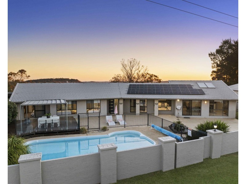 17 Coverdale Crescent, Cotswold Hills QLD 4350