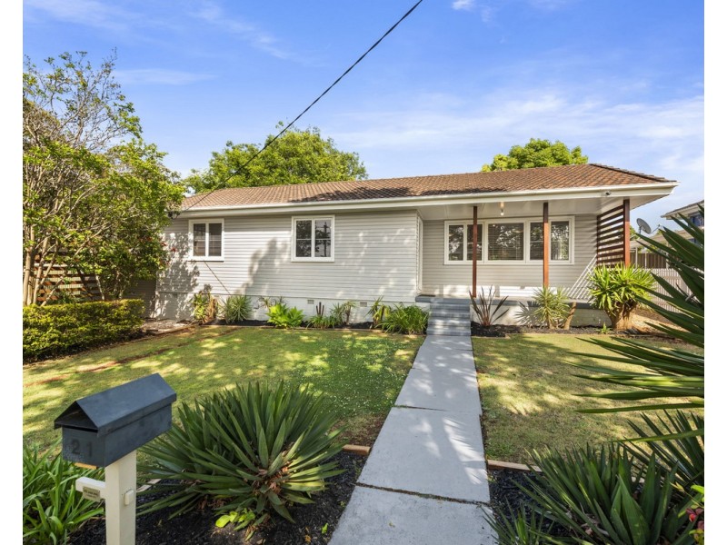 21 Berghofer Street, Rockville QLD 4350