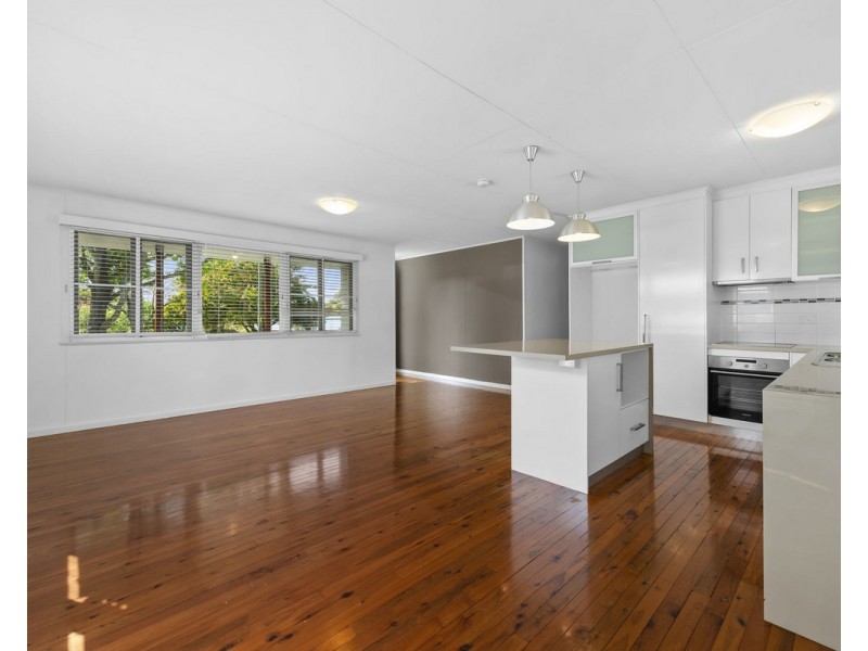 21 Berghofer Street, Rockville QLD 4350